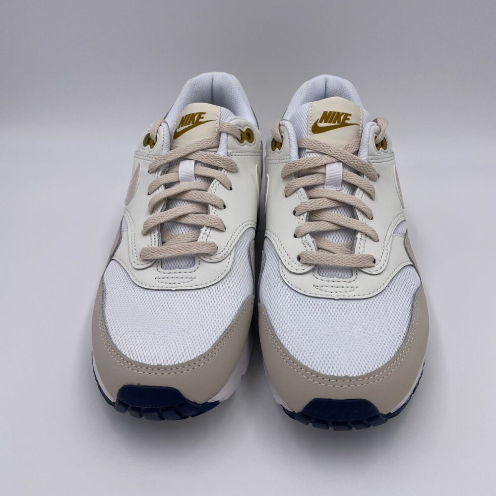 Nike Air Max 1 White / Beige Womens Shoes - Picture 3 of 8